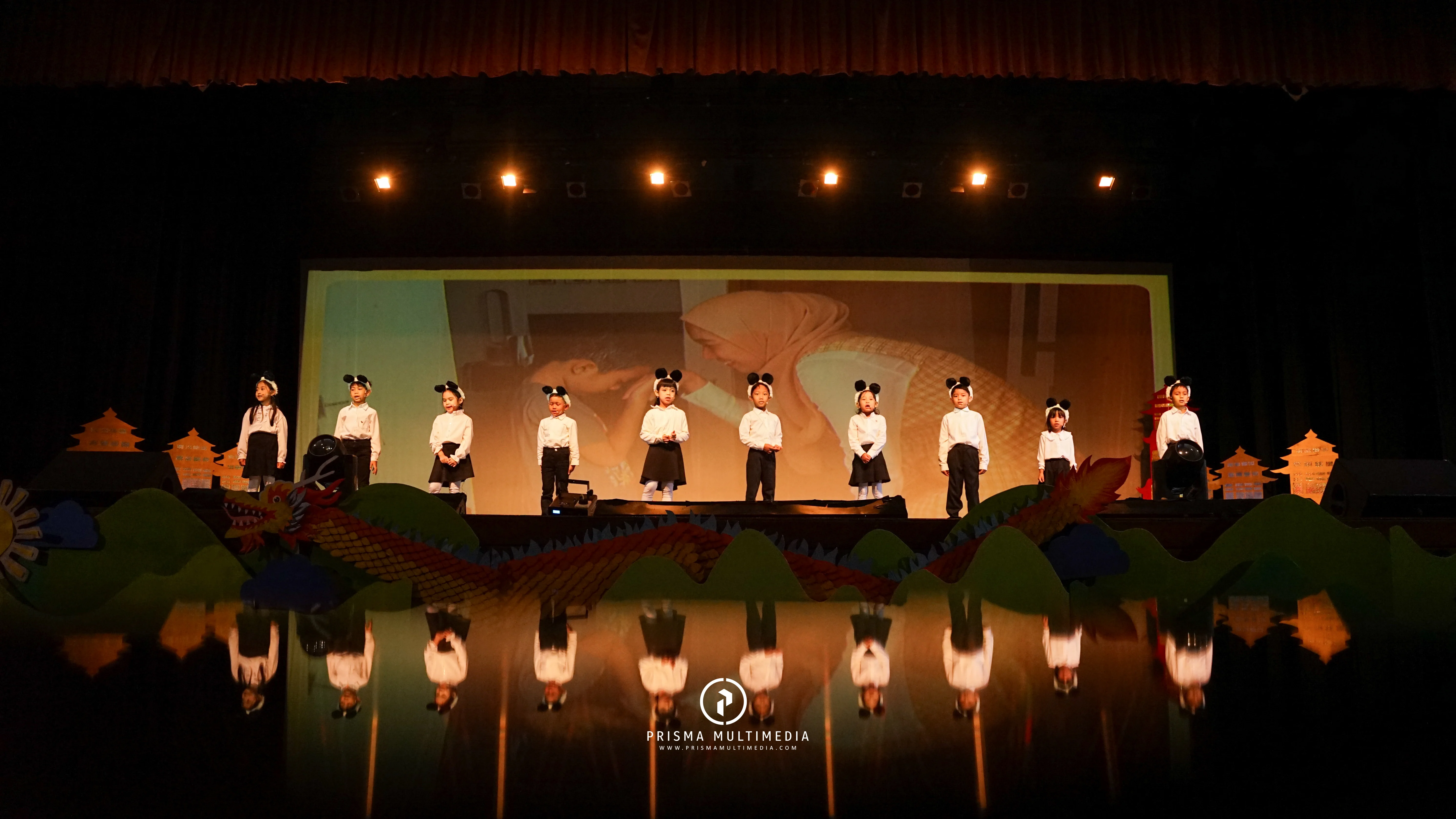 Graduation dan End Year Performance Green Montessori